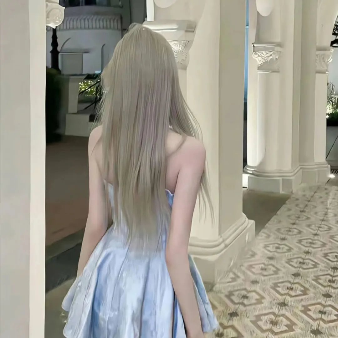 皮裘大衣女人